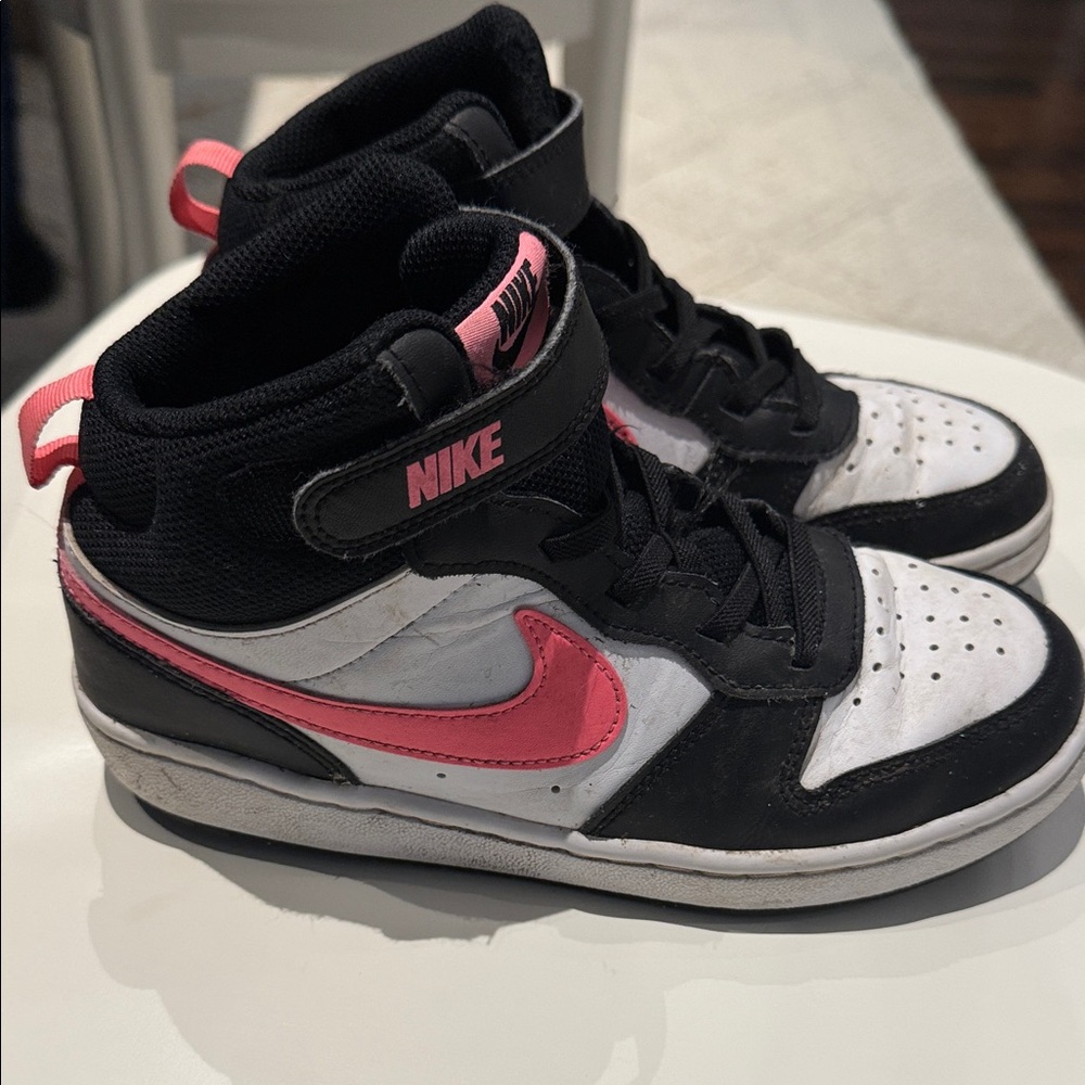 Nike Kids Sneakers - Black, White, and Pink